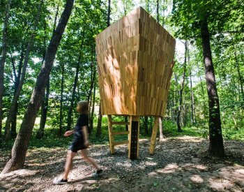 Studenti architektury u Lelekovic vybudovali Ženu, Muže a Hnízdo ze dřeva