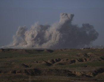 Páteční nálet izraelských sil zabil v Gaze 76 členů jedné rodiny, píše AP