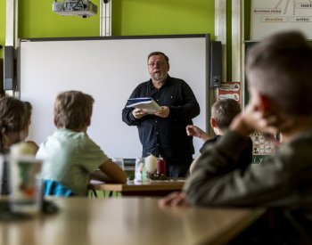 Severočeský spisovatel Křivánek šíří povědomí o adventu skrze své pohádky