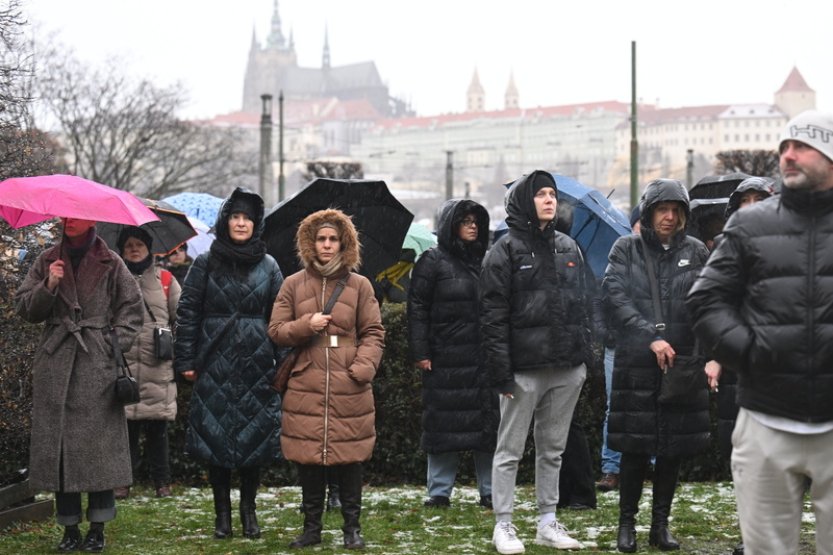 Světová média informují o státním smutku po čtvrteční střelbě v Praze