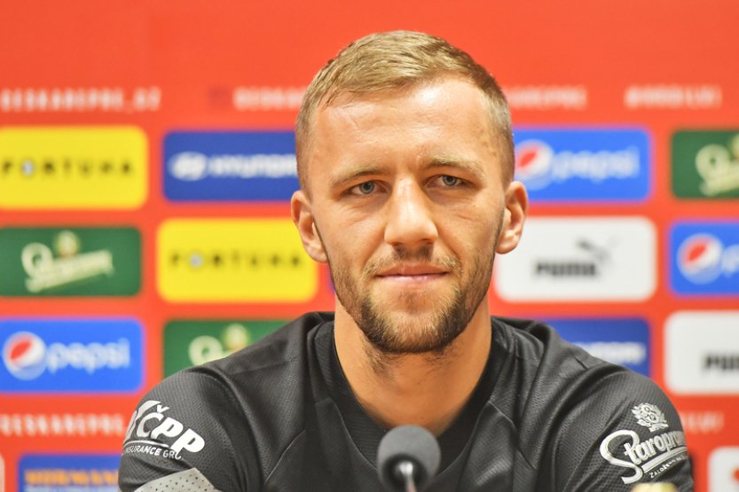 Fotbalista Souček má i v Anglii kapra, spoluhráčům už donesl ochutnat cukroví