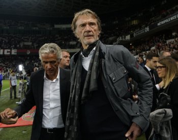 Miliardář Ratcliffe koupil za 35 miliard korun čtvrtinu Manchesteru United