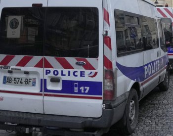 Čtyři mrtvé děti i jejich matku našla francouzská policie v bytě ve městě Meaux