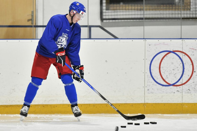 Hokejoví junioři se pokusí napravit proti nováčkovi úvodní debakl