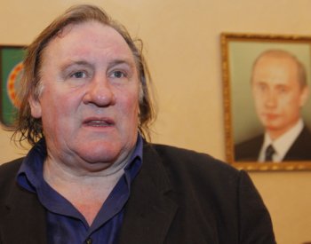 Útoky na Depardieua jsou smrtí umění, protestují desítky francouzských umělců