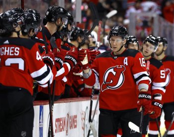 Palát a Zohorna pomohli k výhrám, Mrázek vychytal Winnipeg
