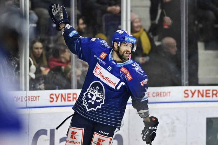 Smoleňák góly odšpuntoval kladenskou radost, Jágrovi přál hlavně zdraví