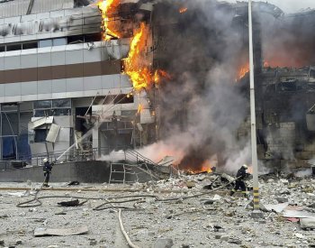 Rusko zaútočilo na Ukrajinu 110 střelami, jsou hlášeni mrtví i ranění