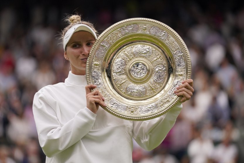 Vondroušové a jejímu kouči bude wimbledonský titul připomínat vytetovaná jahoda