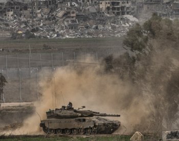 Při izraelské ofenzivě v Gaze zahynulo už nejméně 21.670 Palestinců