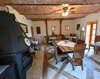 Zámeček Lány v Lednicko-valtickém areálu je opravený, nabízí i občerstvení