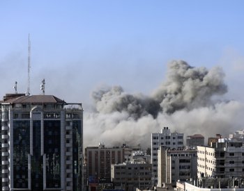 Při izraelské ofenzivě v Gaze od 7. října zemřelo nejméně 21.822 Palestinců